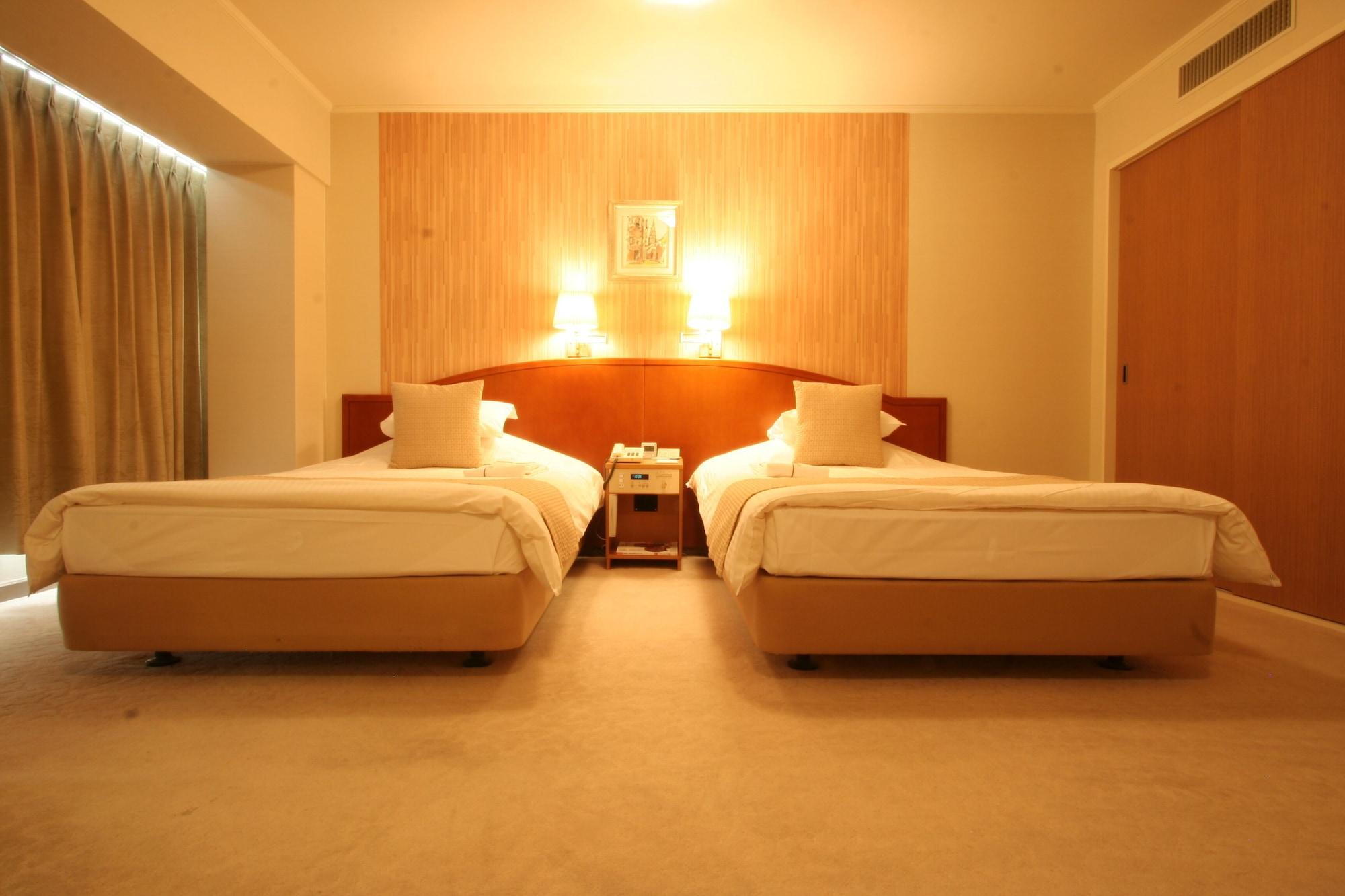 Okayama Plaza Hotel Экстерьер фото