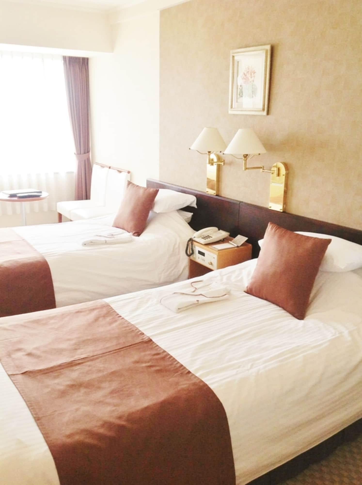 Okayama Plaza Hotel Экстерьер фото