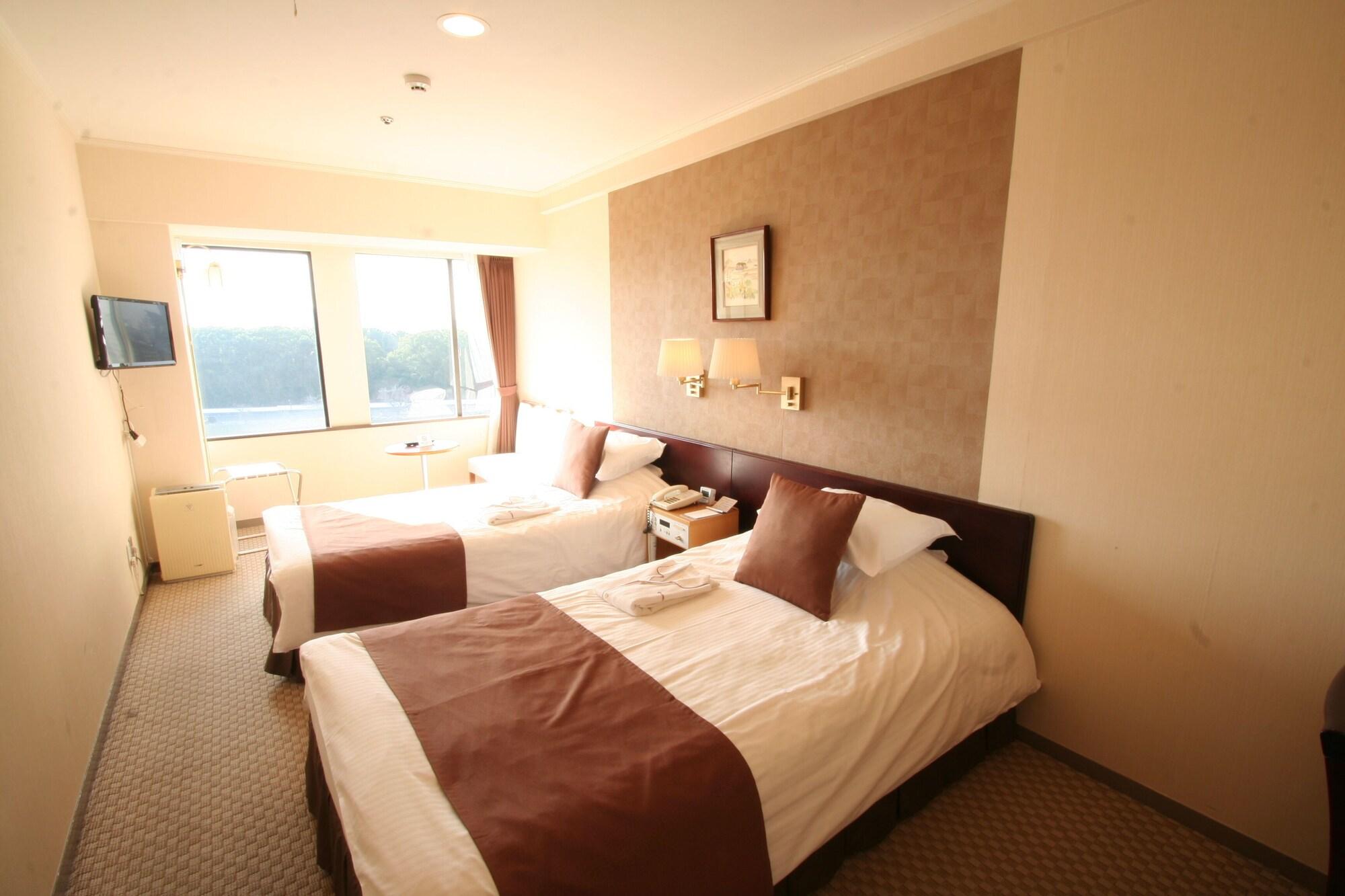 Okayama Plaza Hotel Экстерьер фото