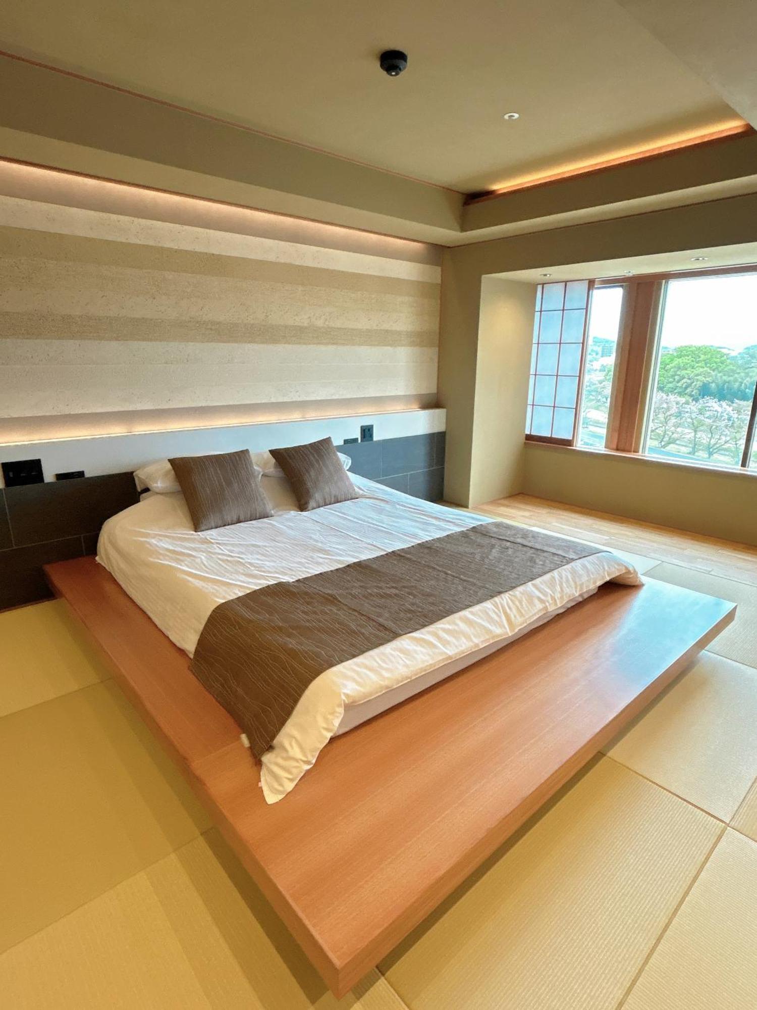 Okayama Plaza Hotel Экстерьер фото