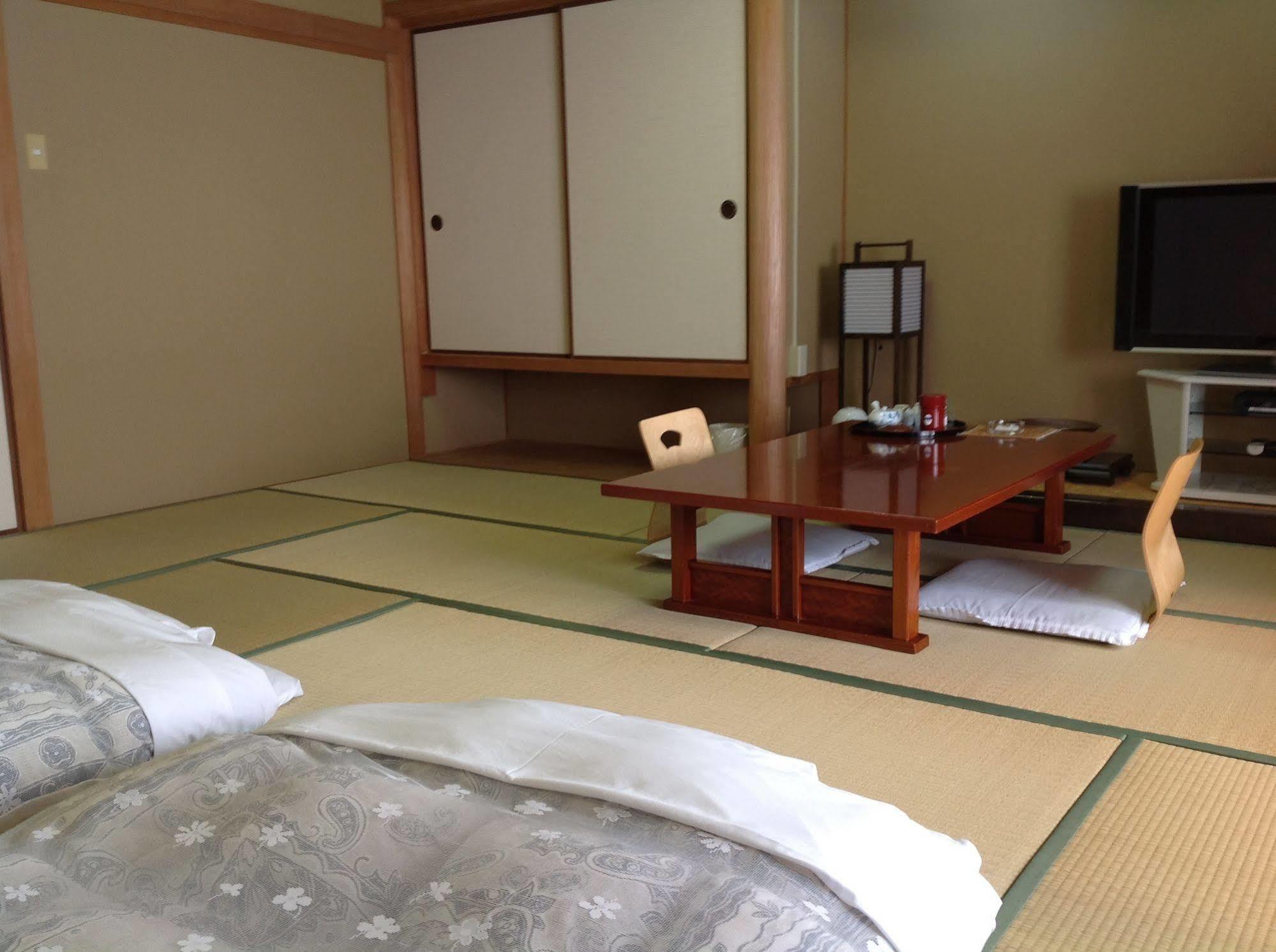 Okayama Plaza Hotel Экстерьер фото